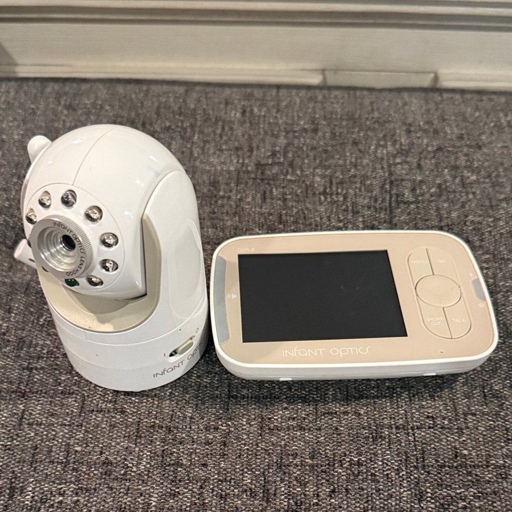 Infant Optics Baby Monitor with Camera
